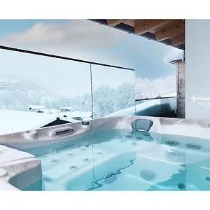https://ferienwohnungen-falkenstein-hinterglemm.saalbachhinterglemmhotels.com